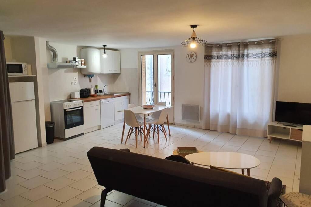 Historical Center Of Pezenas Apartment ภายนอก รูปภาพ